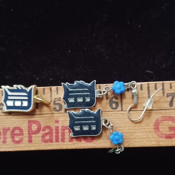 Detroit Tigers Memorabilia - Picture 7 of 9